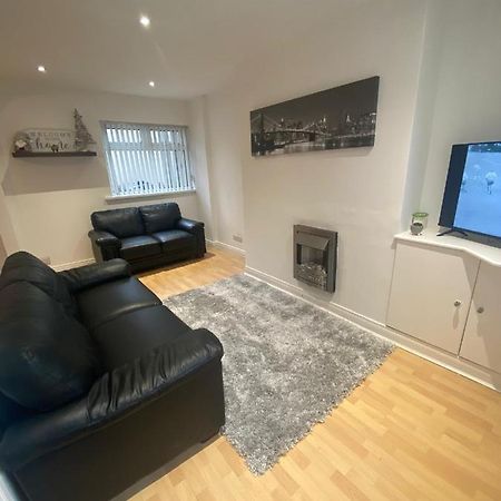 Modern Two Bed House Close To City Centre Belfast Exterior foto
