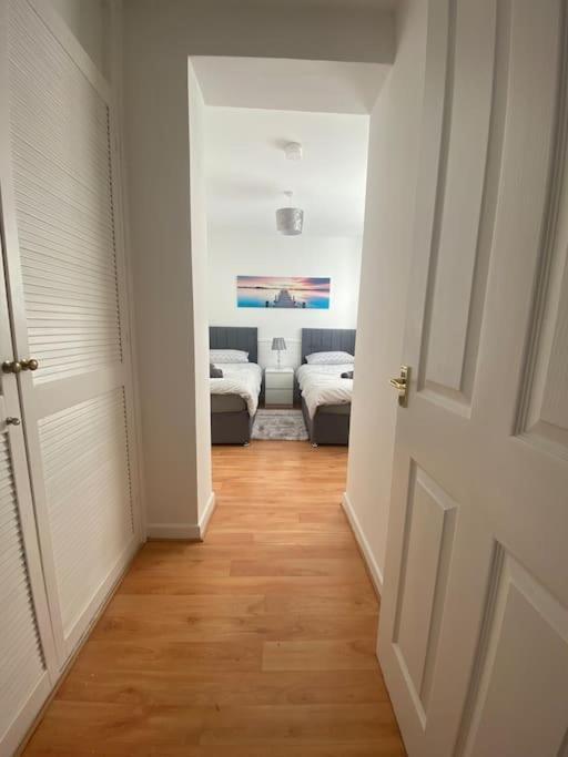 Modern Two Bed House Close To City Centre Belfast Exterior foto